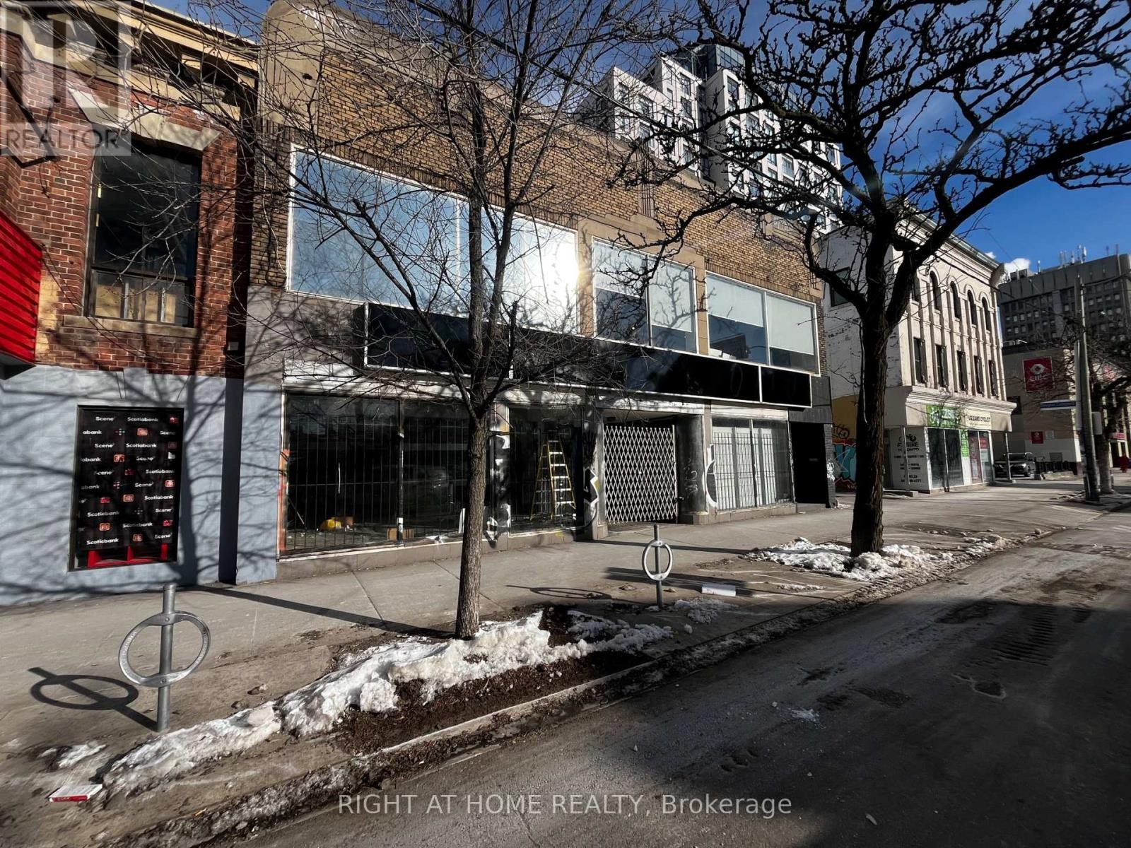 












288 COLLEGE STREET

,
Toronto (University),




Ontario
M5T1R9

