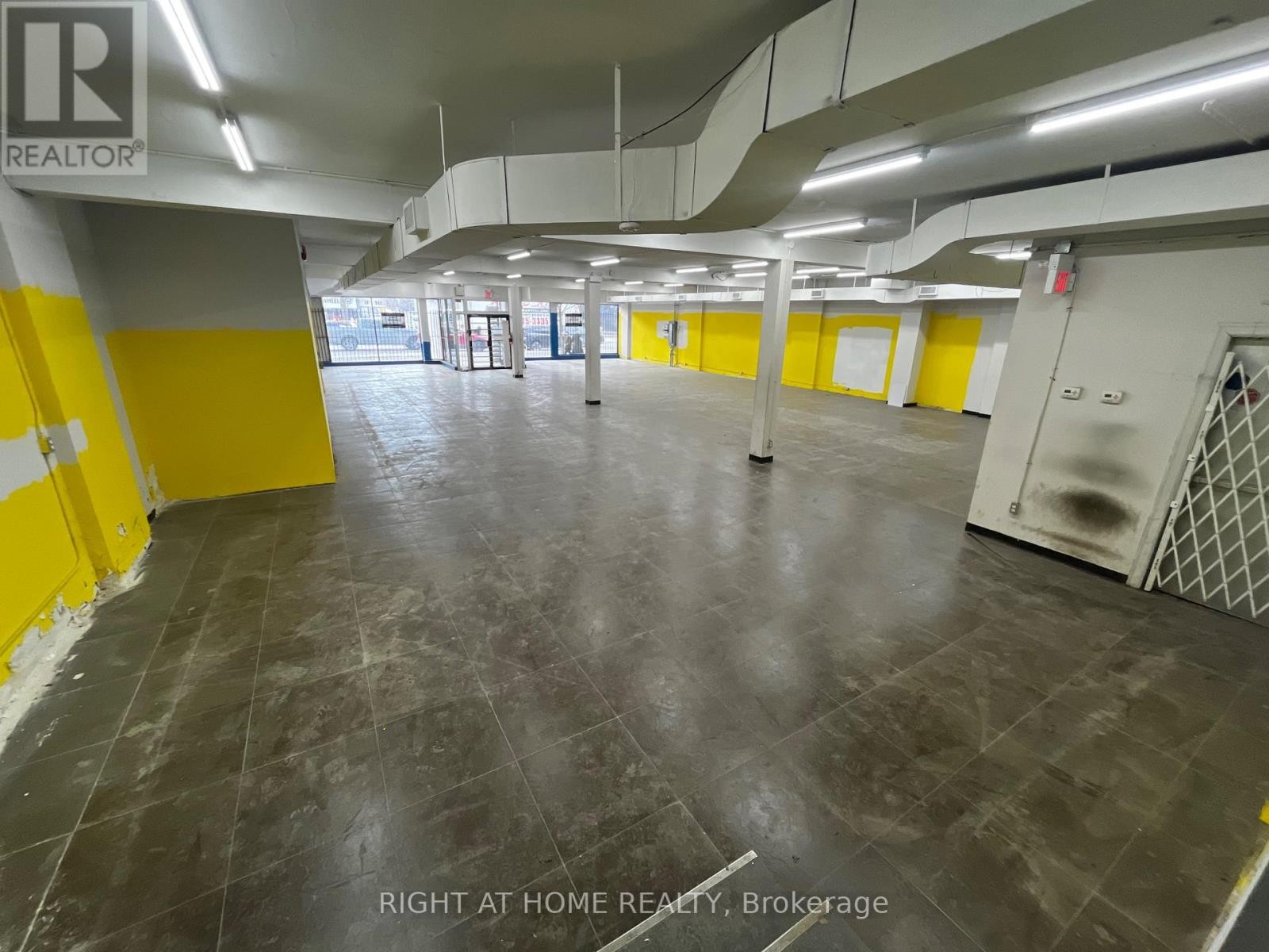 












288 COLLEGE STREET

,
Toronto (University),




Ontario
M5T1R9

