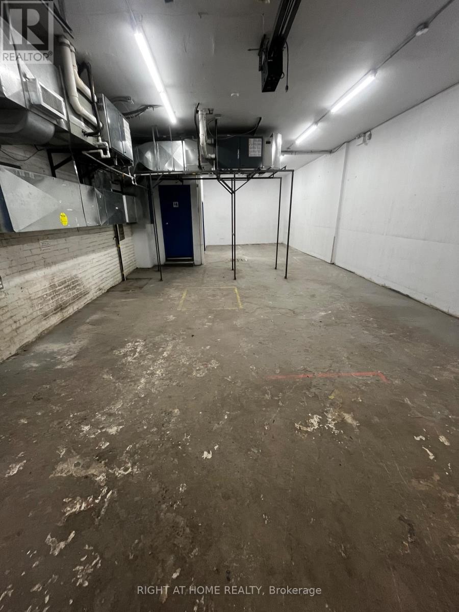 












288 COLLEGE STREET

,
Toronto (University),




Ontario
M5T1R9

