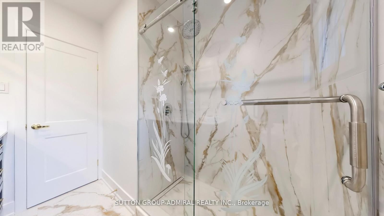 












105 BALTRAY CRESCENT

,
Toronto (Parkwoods-Donalda),




Ontario
M3A2H5

