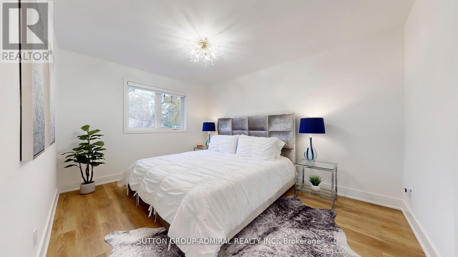 












105 BALTRAY CRESCENT

,
Toronto (Parkwoods-Donalda),




Ontario
M3A2H5

