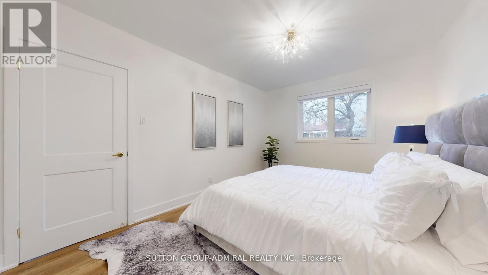 












105 BALTRAY CRESCENT

,
Toronto (Parkwoods-Donalda),




Ontario
M3A2H5

