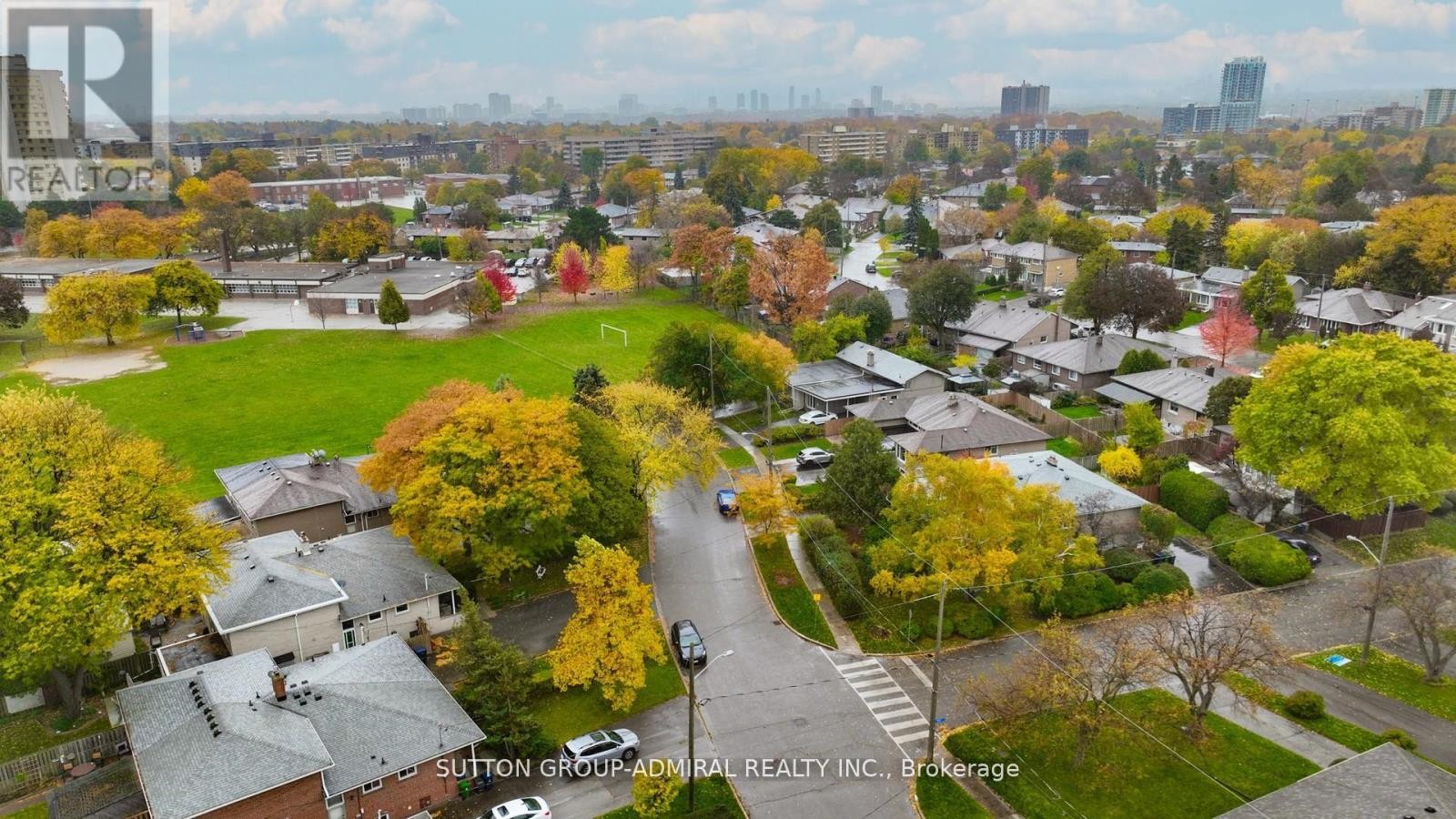 












105 BALTRAY CRESCENT

,
Toronto (Parkwoods-Donalda),




Ontario
M3A2H5

