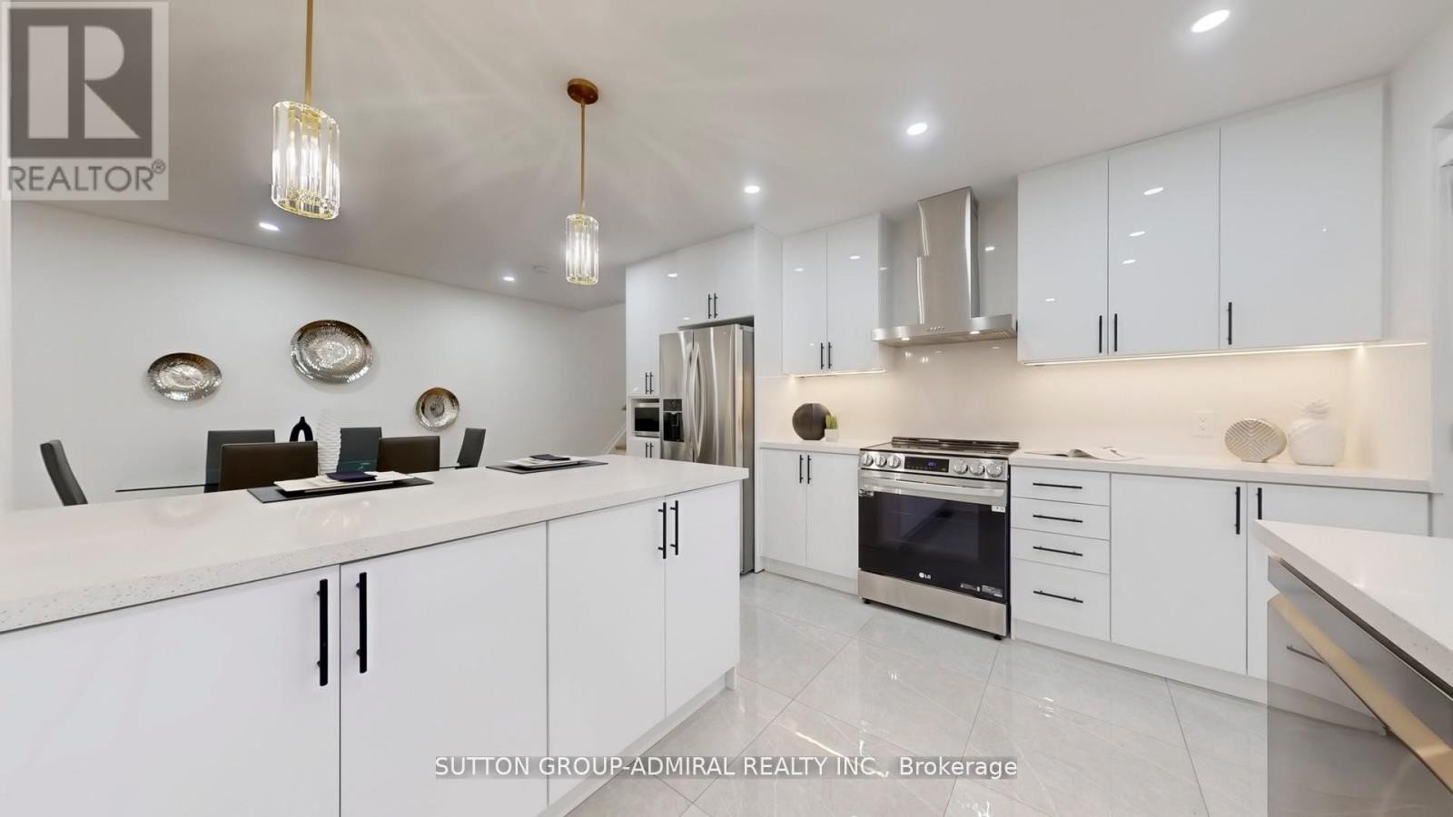 












105 BALTRAY CRESCENT

,
Toronto (Parkwoods-Donalda),




Ontario
M3A2H5

