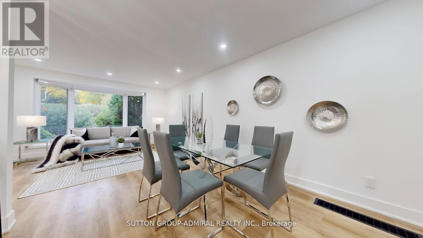 












105 BALTRAY CRESCENT

,
Toronto (Parkwoods-Donalda),




Ontario
M3A2H5

