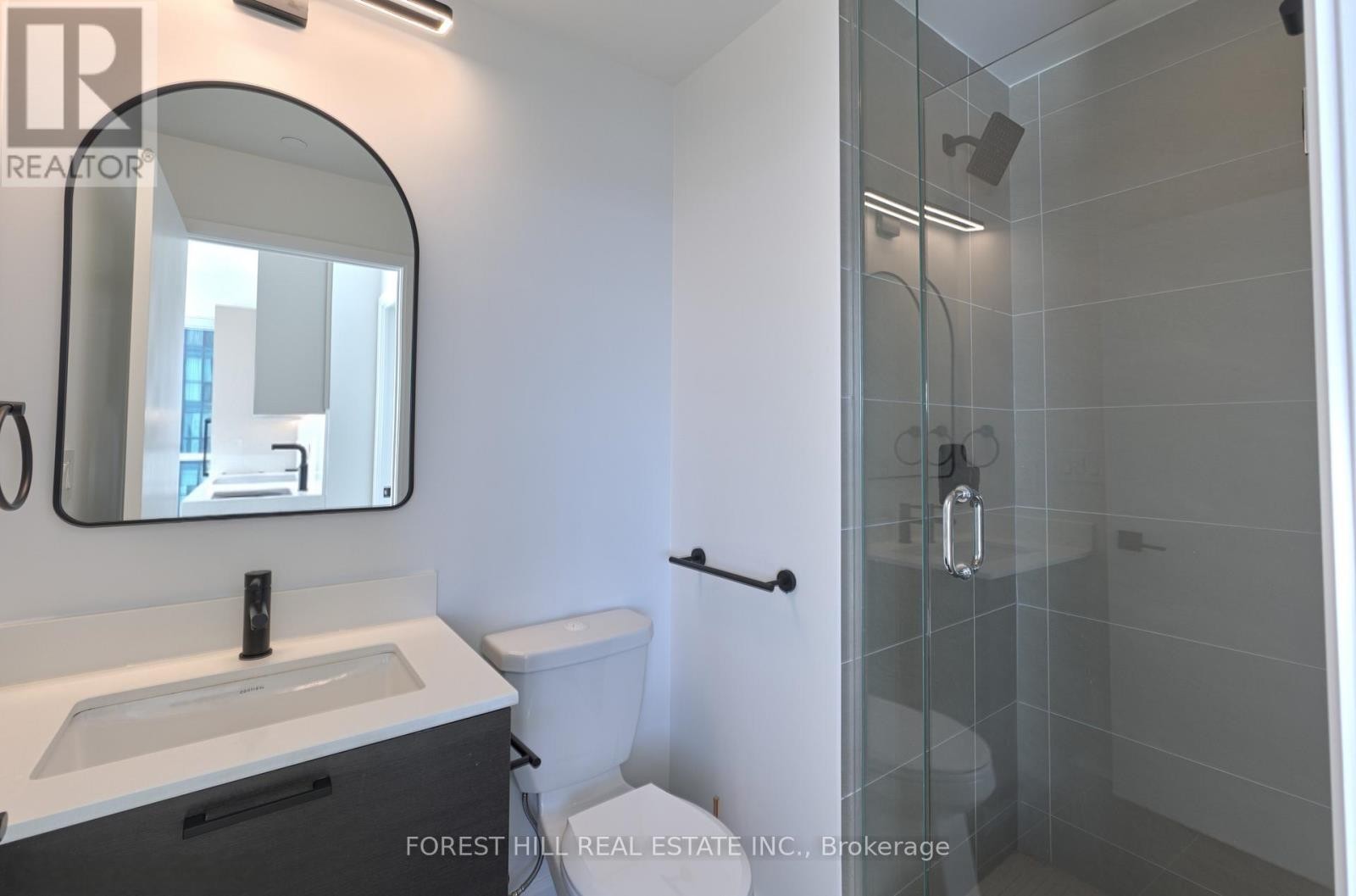 












2502 - 11 BOGERT AVENUE

,
Toronto (Lansing-Westgate),




Ontario
M2N0H4

