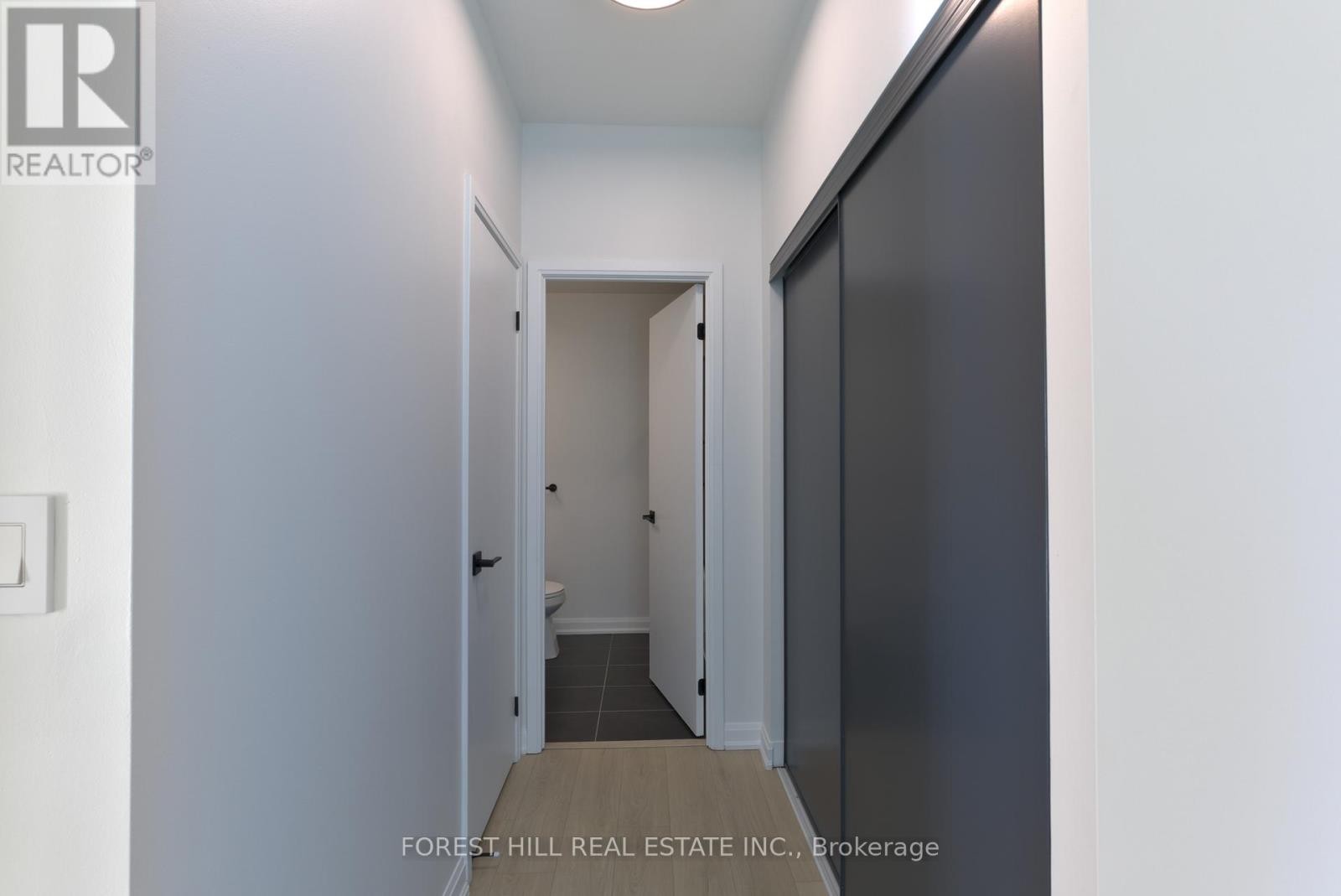 












2502 - 11 BOGERT AVENUE

,
Toronto (Lansing-Westgate),




Ontario
M2N0H4

