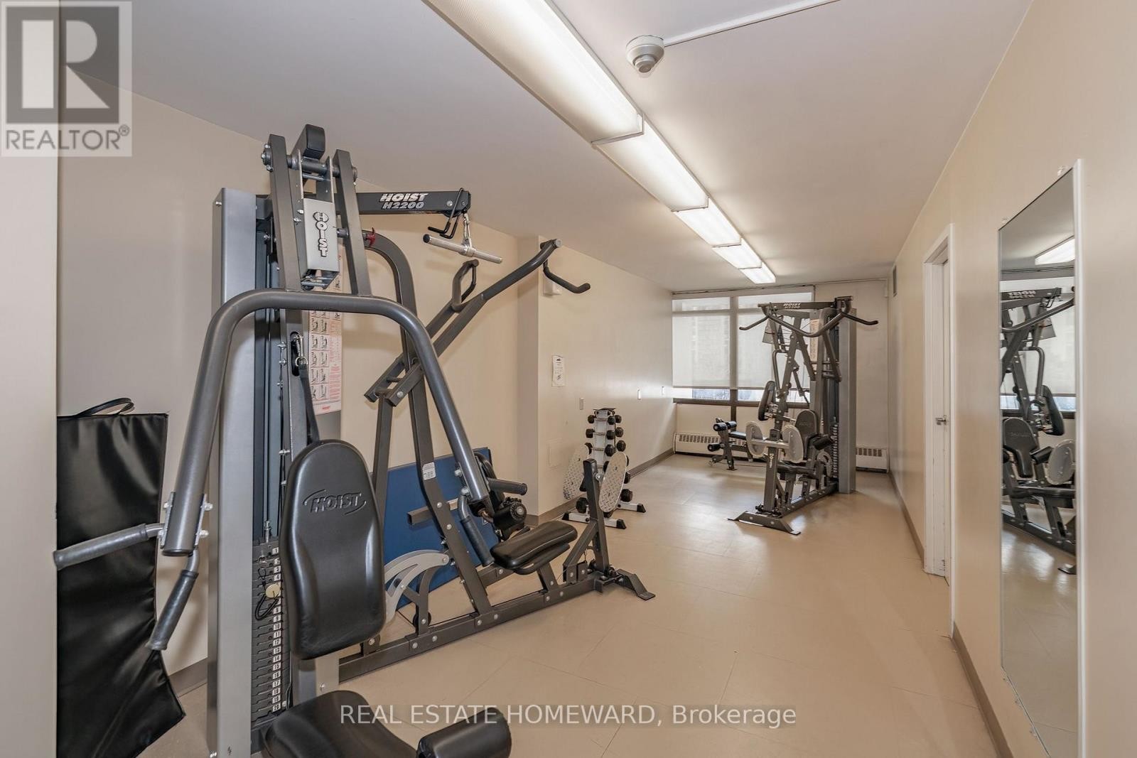 












1202 - 3300 DON MILLS ROAD

,
Toronto (Don Valley Village),




Ontario
M2J4X7

