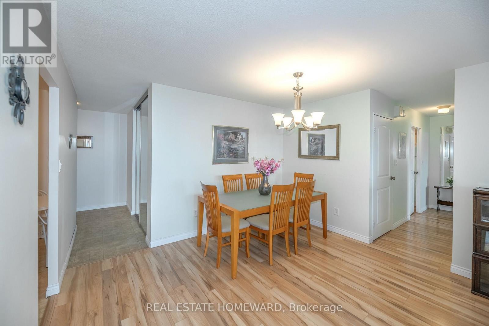 












1202 - 3300 DON MILLS ROAD

,
Toronto (Don Valley Village),




Ontario
M2J4X7

