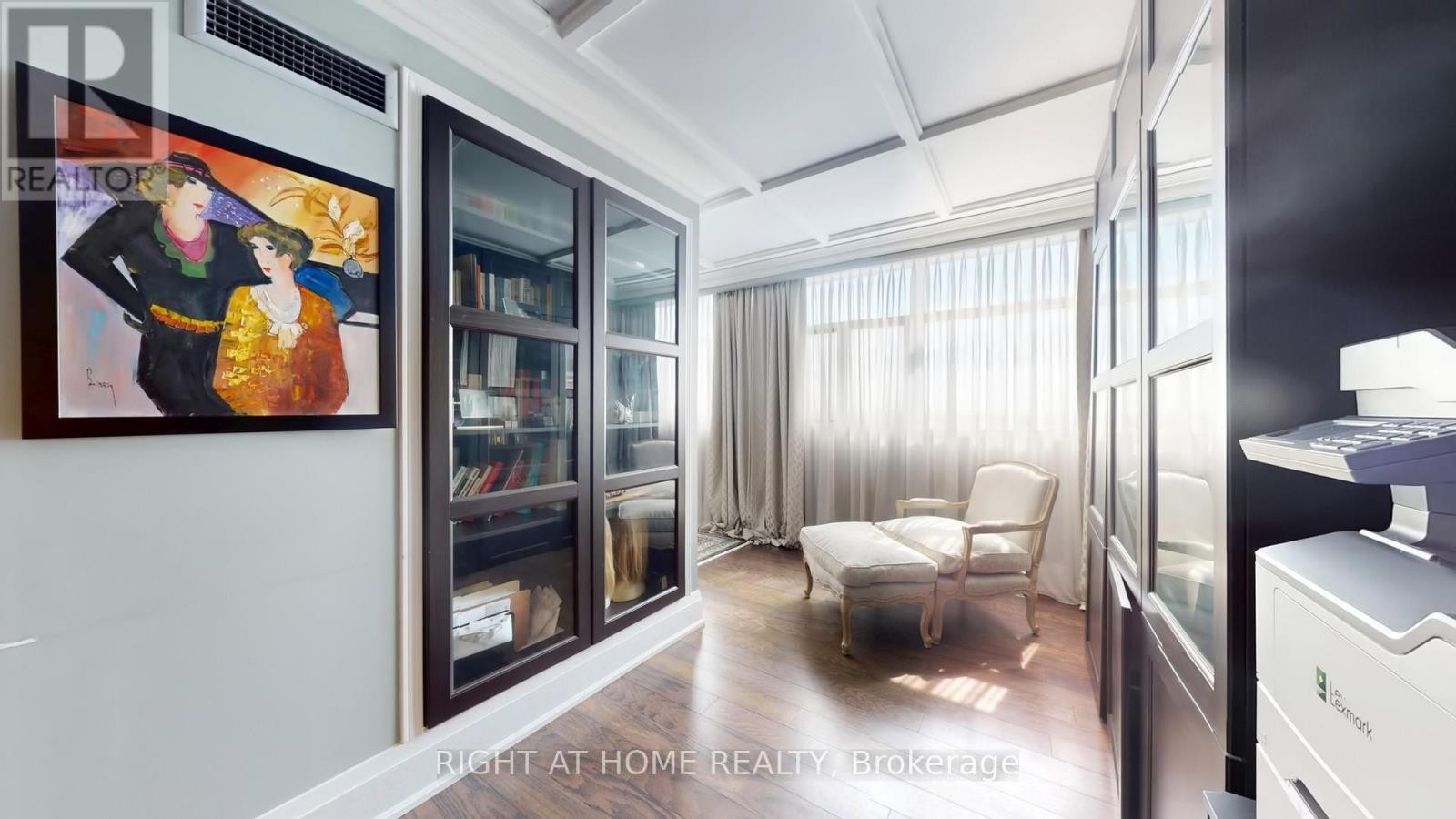 












2805 - 100 ANTIBES DRIVE

,
Toronto (Westminster-Branson),




Ontario
M2R3N1

