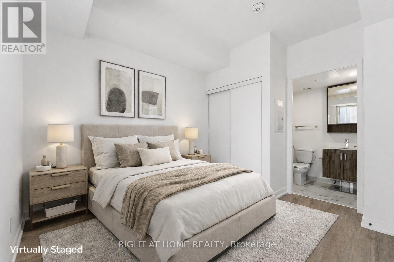 












4711 - 88 QUEEN STREET E

,
Toronto (Church-Yonge Corridor),




Ontario
M5C0B6

