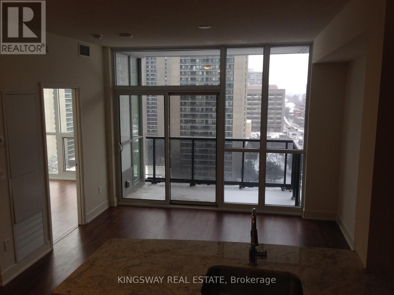 












1606 - 88 SHEPPARD AVENUE E

,
Toronto (Willowdale East),




Ontario
M2N0G9

