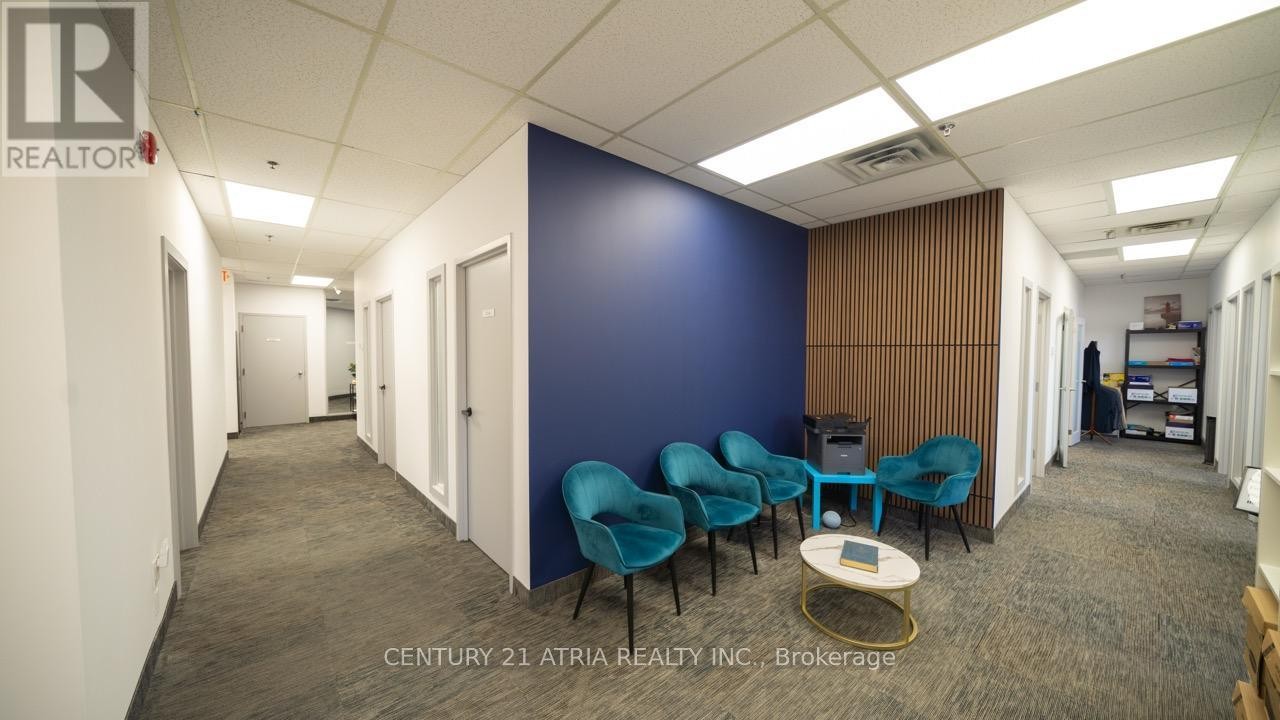 












204 - 716 GORDON BAKER ROAD

,
Toronto (Hillcrest Village),




Ontario
M2H3B4

