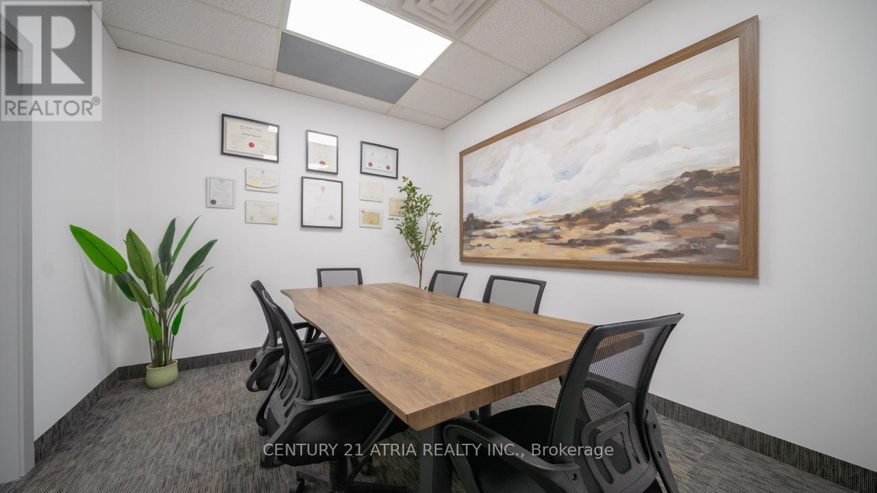 












204 - 716 GORDON BAKER ROAD

,
Toronto (Hillcrest Village),




Ontario
M2H3B4

