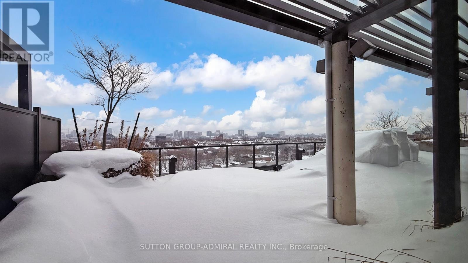 












PH 617 - 899 COLLEGE STREET

,
Toronto (Trinity-Bellwoods),




Ontario
M6H1A1

