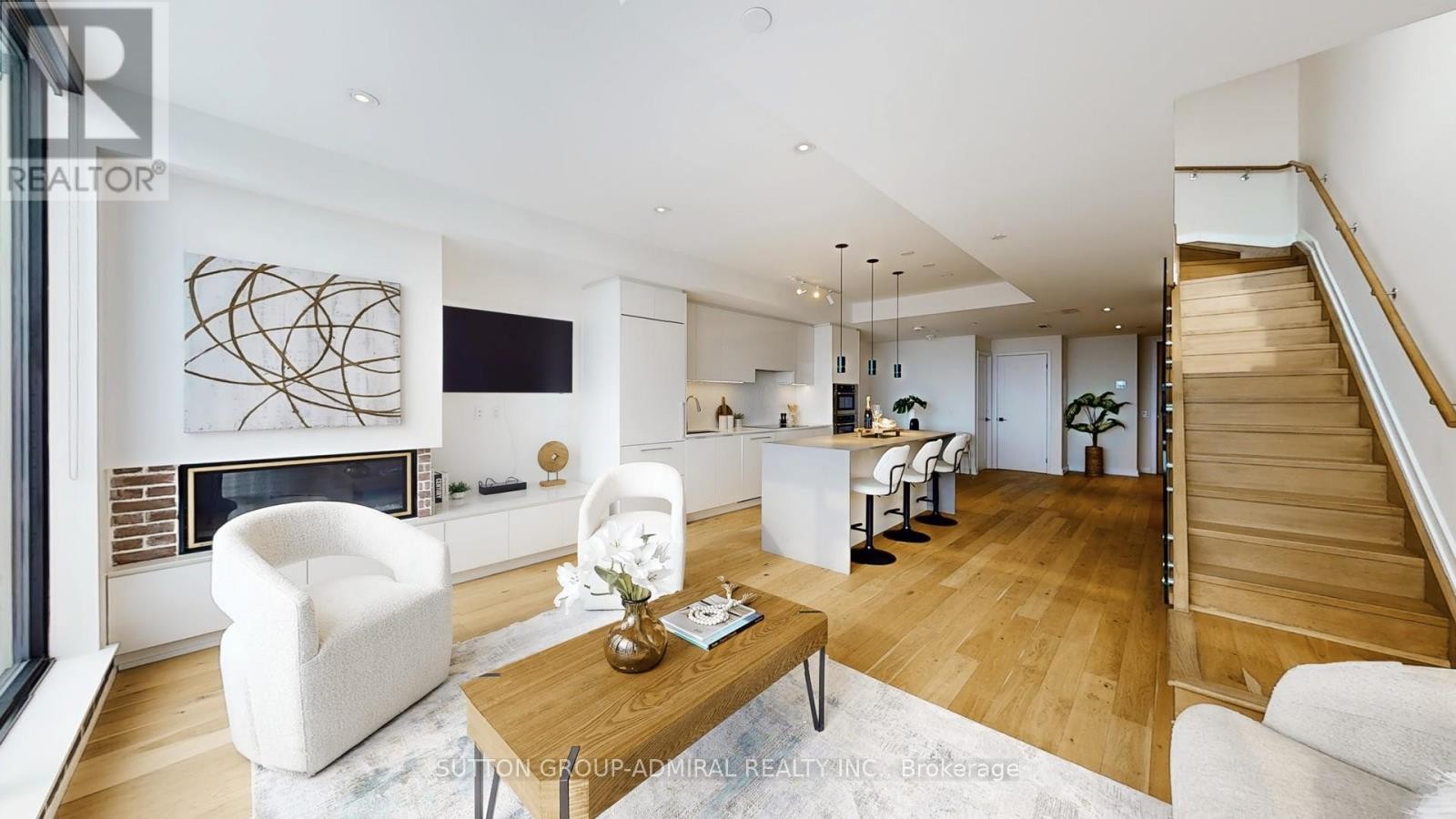 












PH 617 - 899 COLLEGE STREET

,
Toronto (Trinity-Bellwoods),




Ontario
M6H1A1

