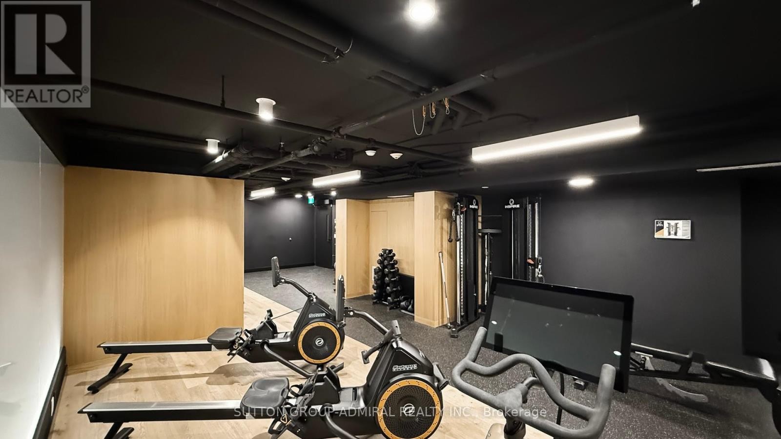 












PH 617 - 899 COLLEGE STREET

,
Toronto (Trinity-Bellwoods),




Ontario
M6H1A1

