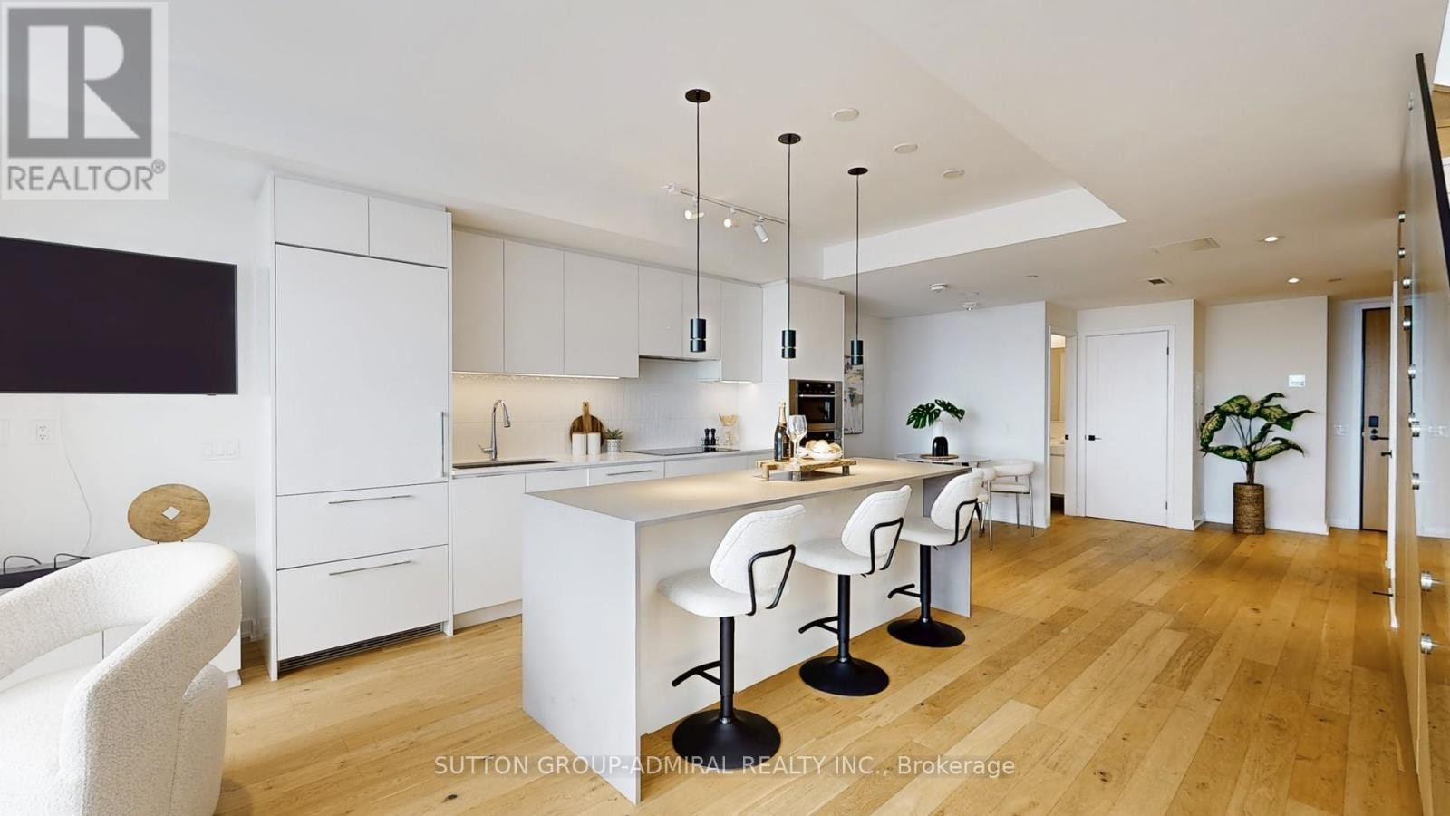 












PH 617 - 899 COLLEGE STREET

,
Toronto (Trinity-Bellwoods),




Ontario
M6H1A1

