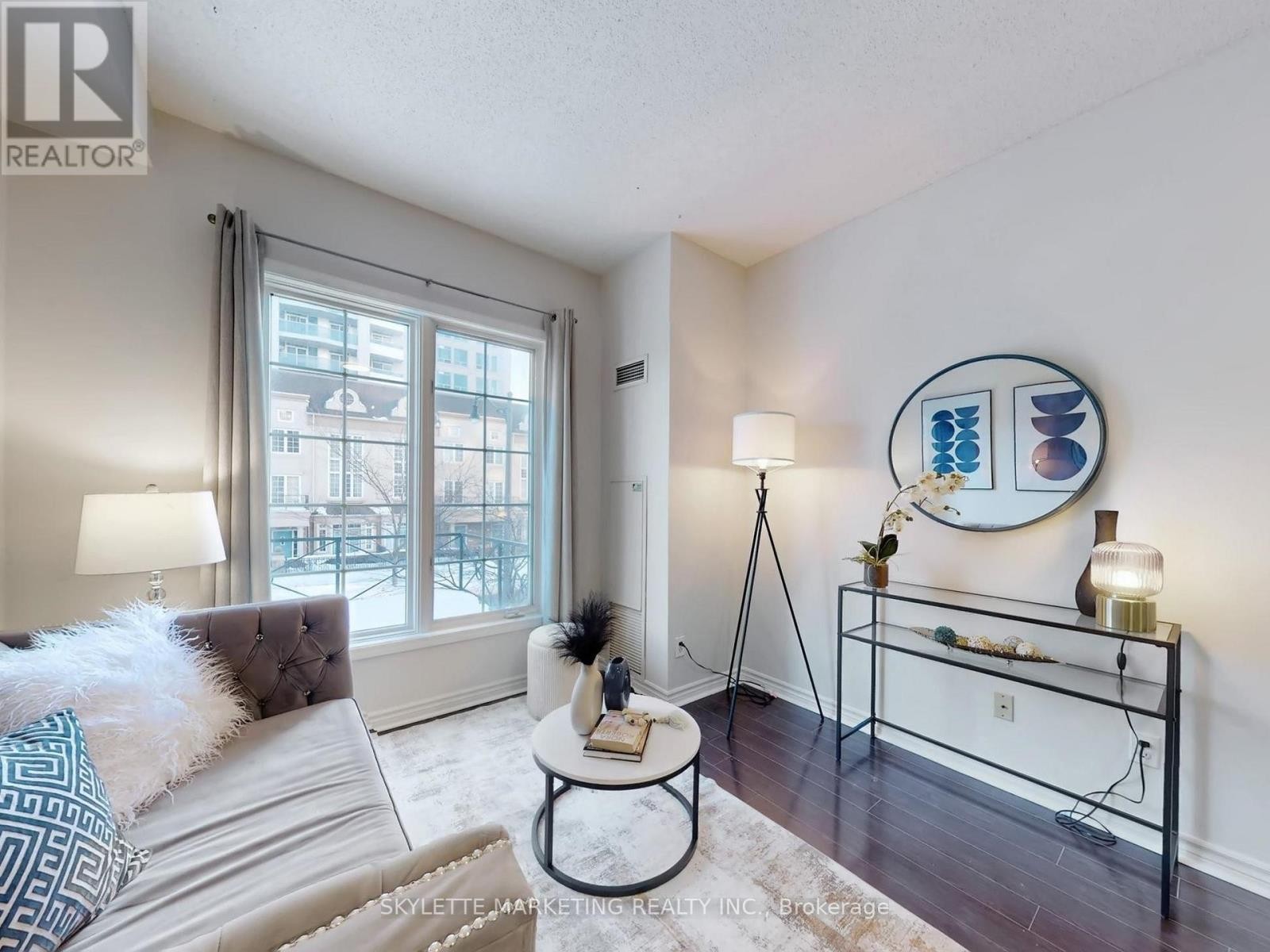 












GV216 - 8 REAN DRIVE

,
Toronto (Bayview Village),




Ontario
M2K3B9

