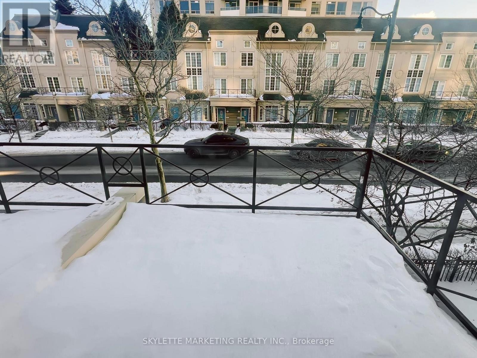 












GV216 - 8 REAN DRIVE

,
Toronto (Bayview Village),




Ontario
M2K3B9

