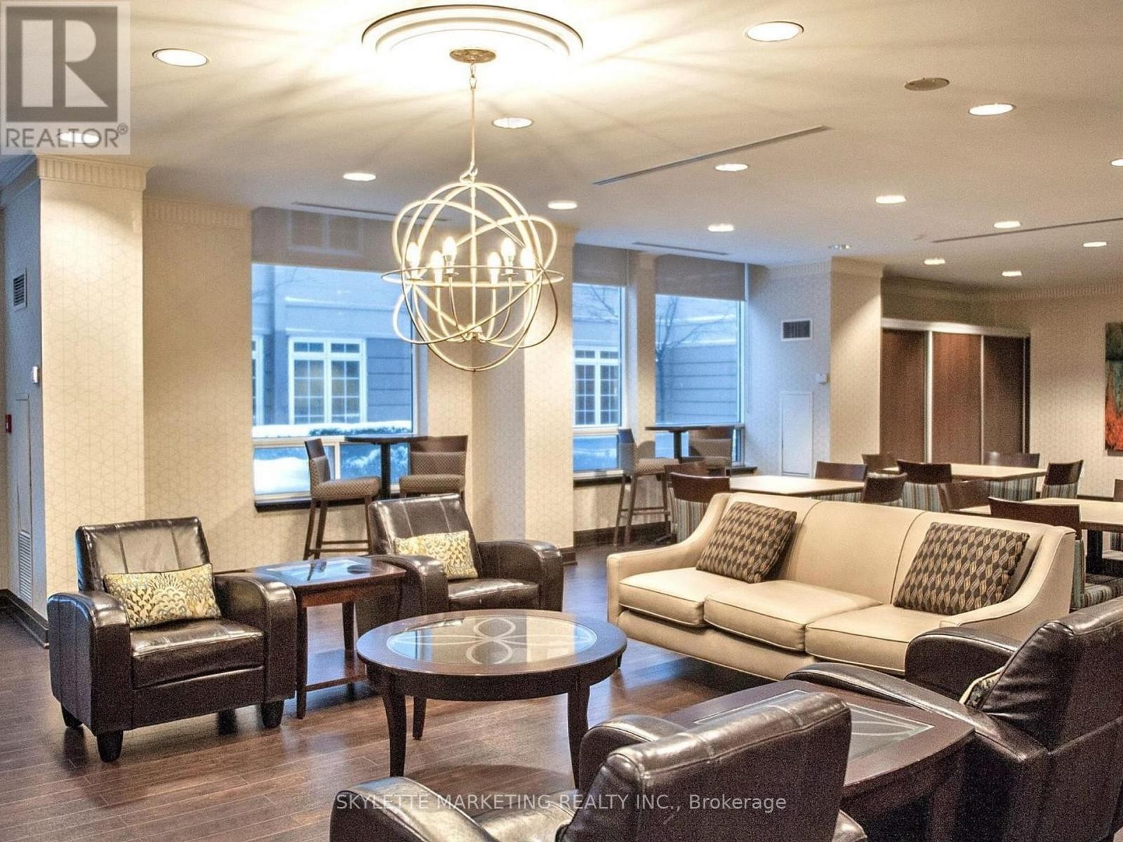 












GV216 - 8 REAN DRIVE

,
Toronto (Bayview Village),




Ontario
M2K3B9

