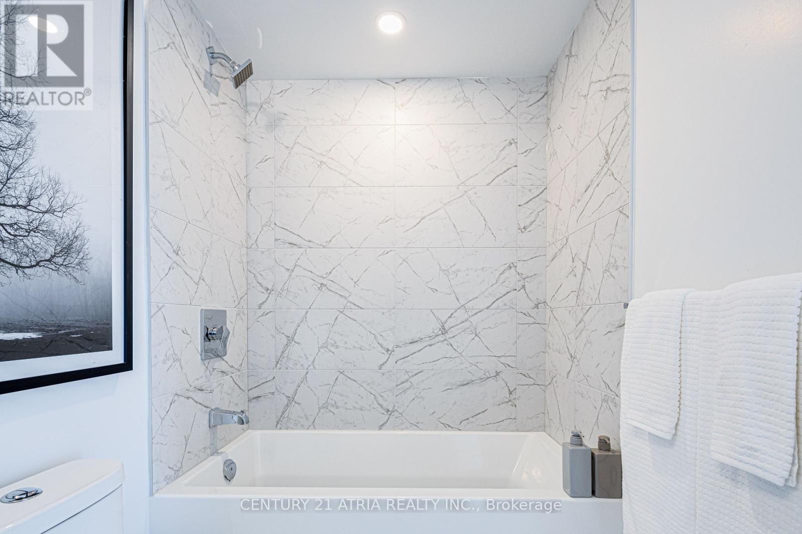 












2803 - 82 DALHOUSIE STREET

,
Toronto (Church-Yonge Corridor),




Ontario
M5B0C5

