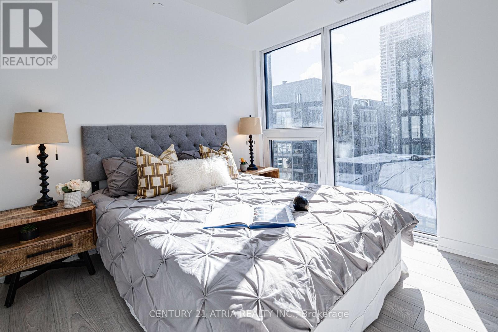 












2803 - 82 DALHOUSIE STREET

,
Toronto (Church-Yonge Corridor),




Ontario
M5B0C5

