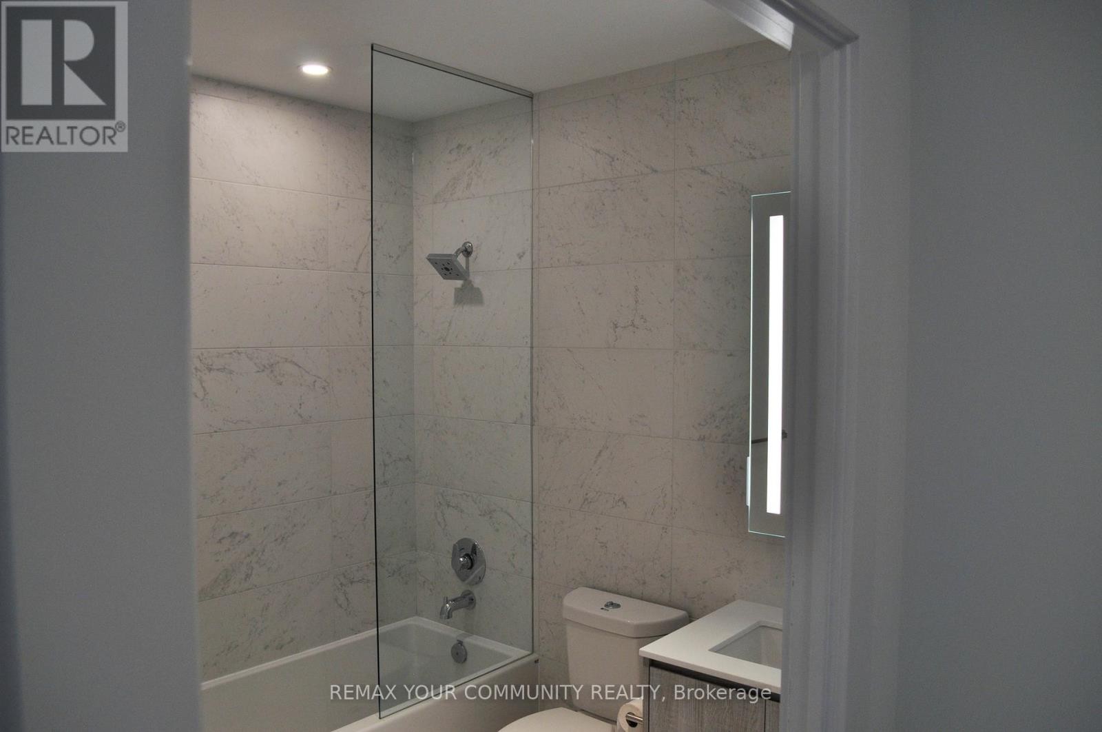 












812 - 118 MERCHANTS' WHARF

,
Toronto (Waterfront Communities),




Ontario
M5A0L3

