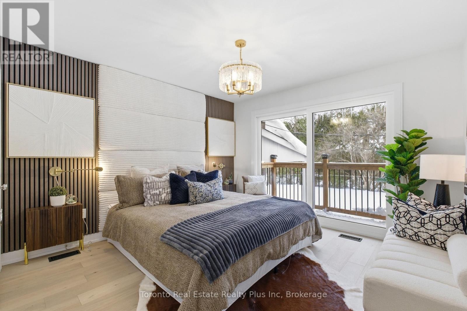 












3 BLITHFIELD AVENUE

,
Toronto (Bayview Village),




Ontario
M2K1X9

