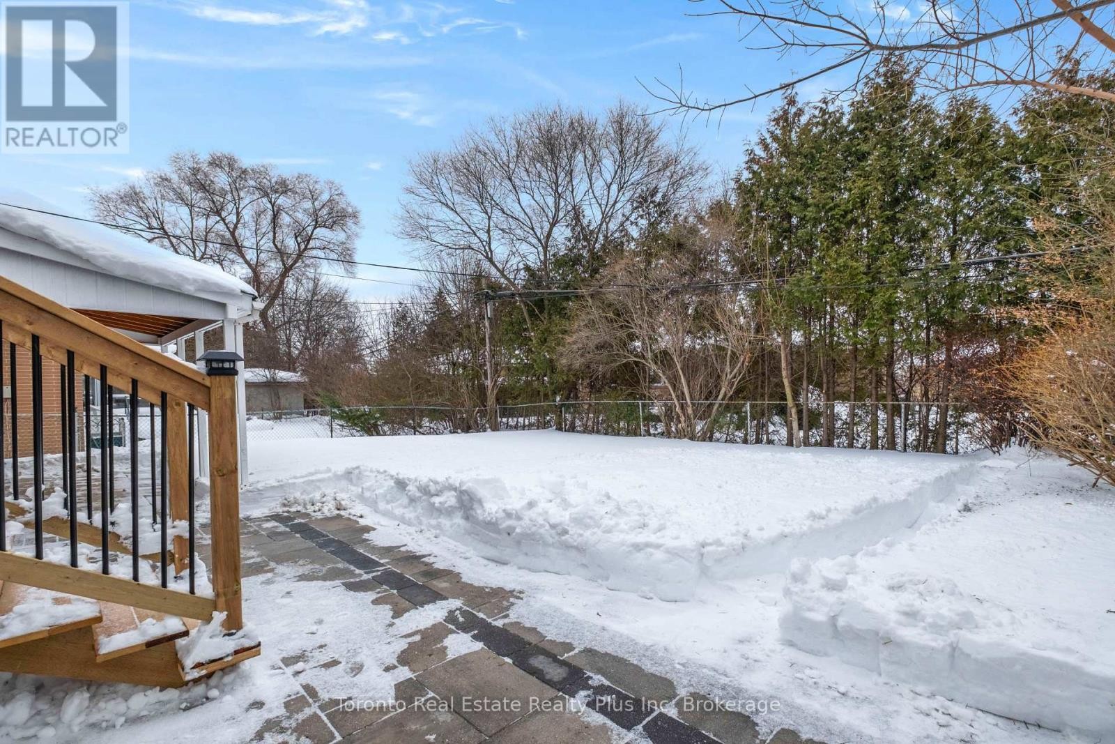 












3 BLITHFIELD AVENUE

,
Toronto (Bayview Village),




Ontario
M2K1X9

