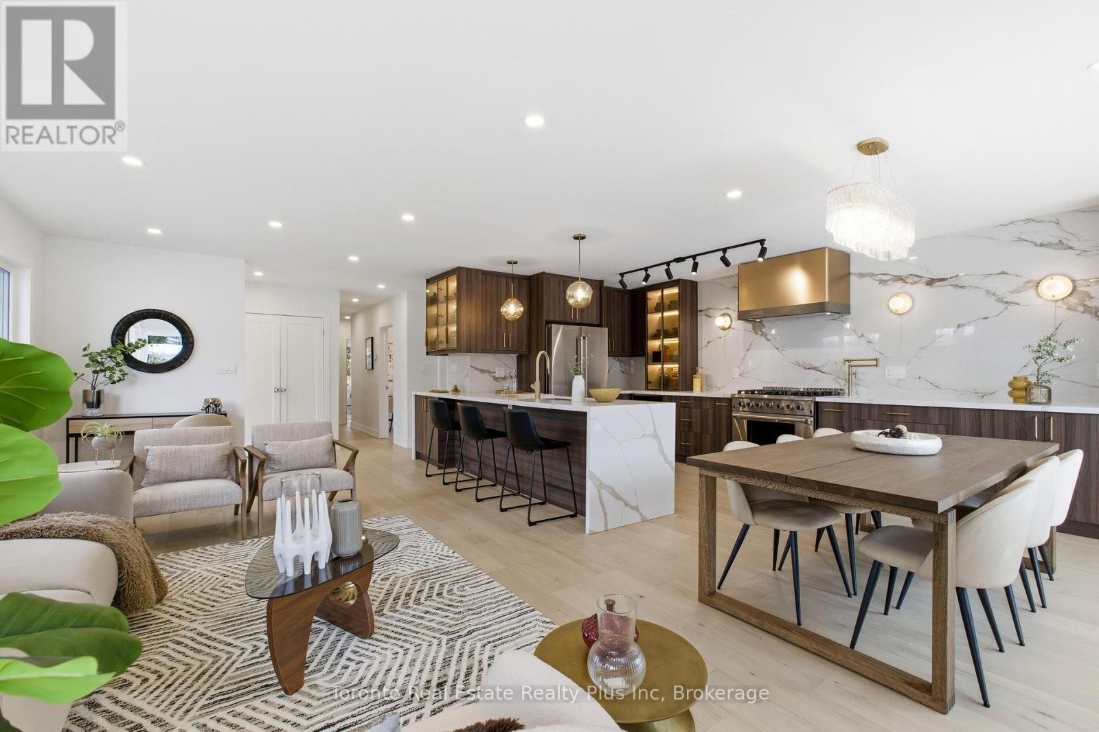 












3 BLITHFIELD AVENUE

,
Toronto (Bayview Village),




Ontario
M2K1X9

