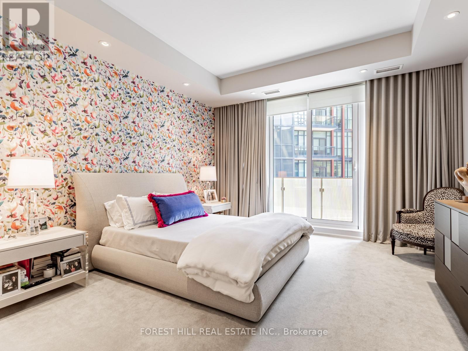 












602 - 88 DAVENPORT ROAD

,
Toronto (Annex),




Ontario
M5R0A5

