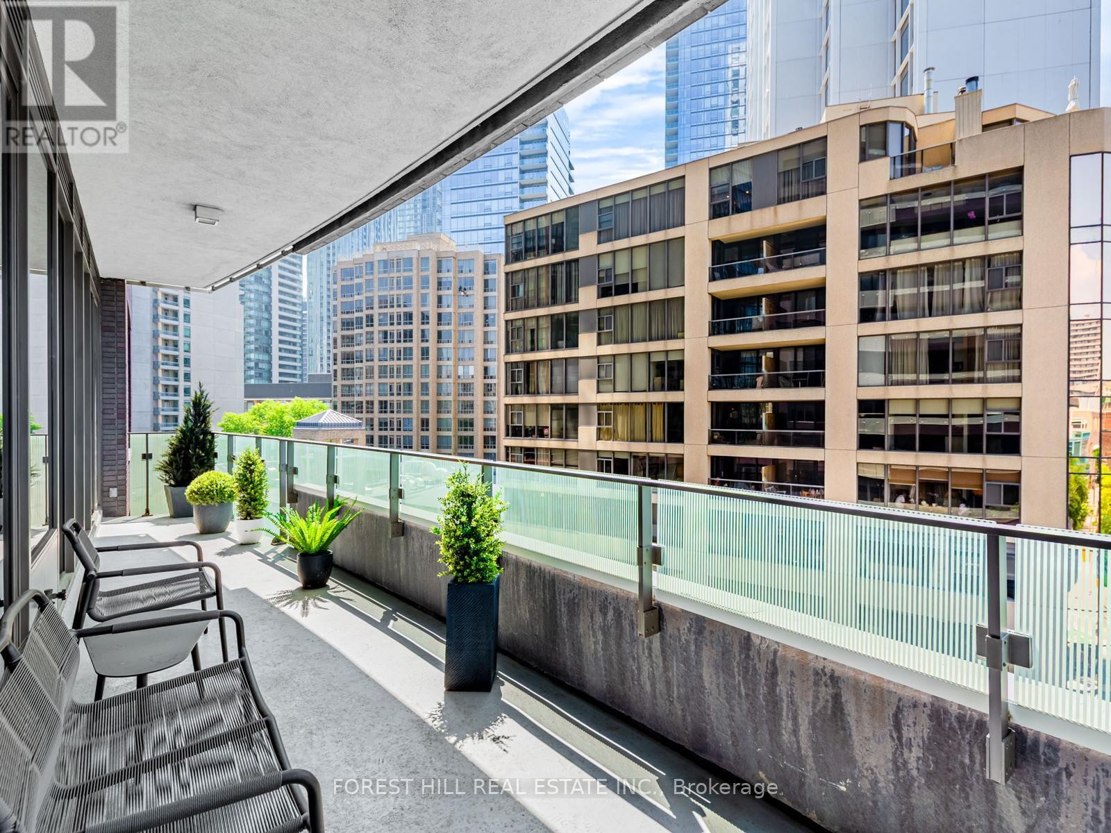 












602 - 88 DAVENPORT ROAD

,
Toronto (Annex),




Ontario
M5R0A5

