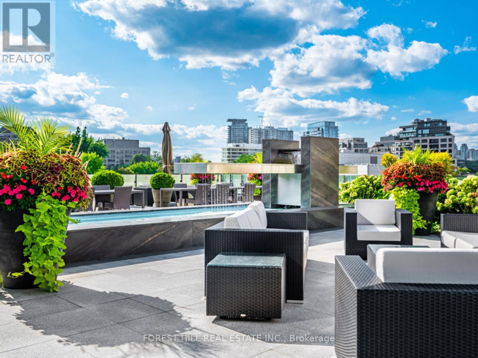 












602 - 88 DAVENPORT ROAD

,
Toronto (Annex),




Ontario
M5R0A5

