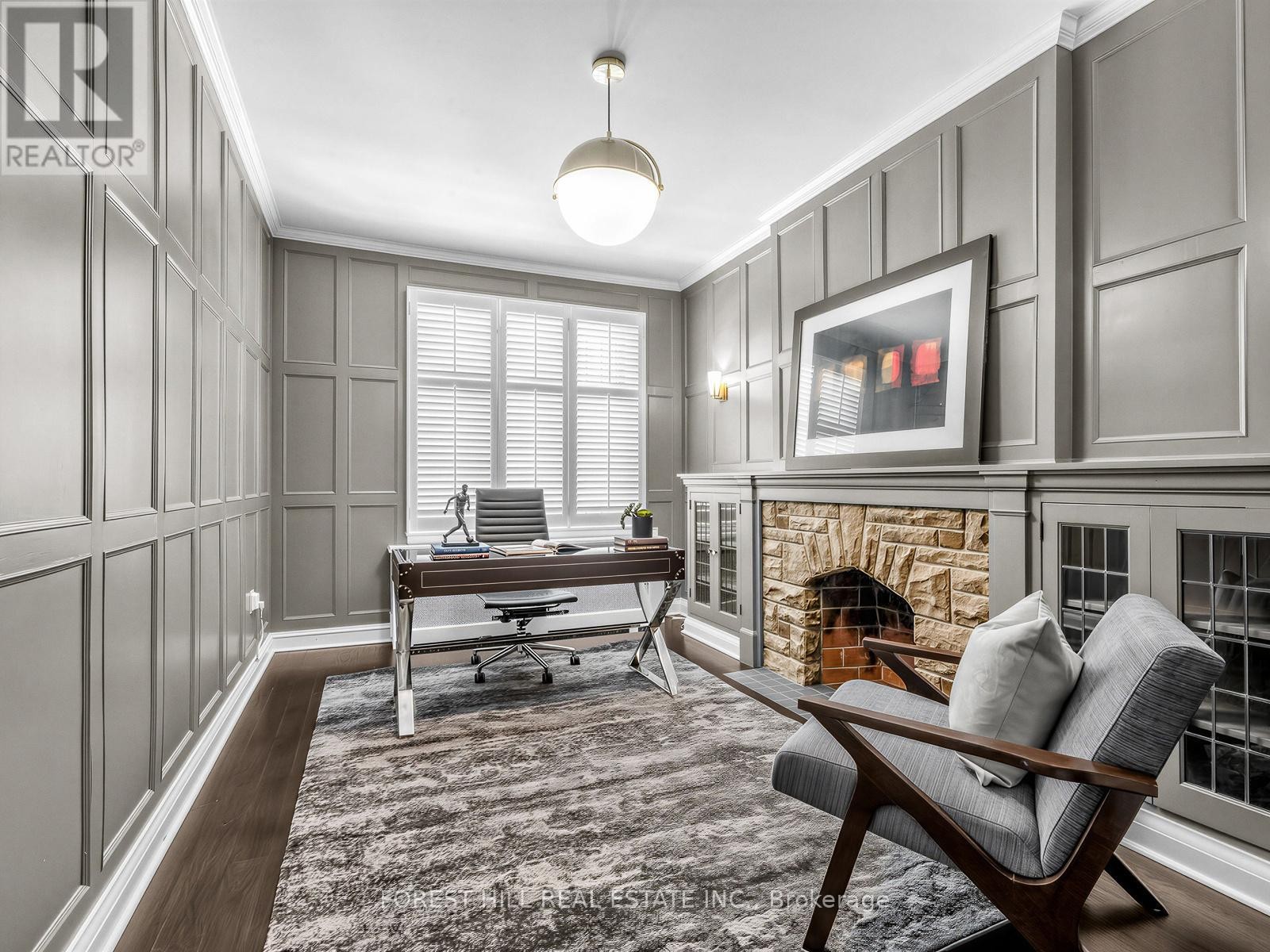 












21 GARDINER ROAD

,
Toronto (Forest Hill South),




Ontario
M5P3B4

