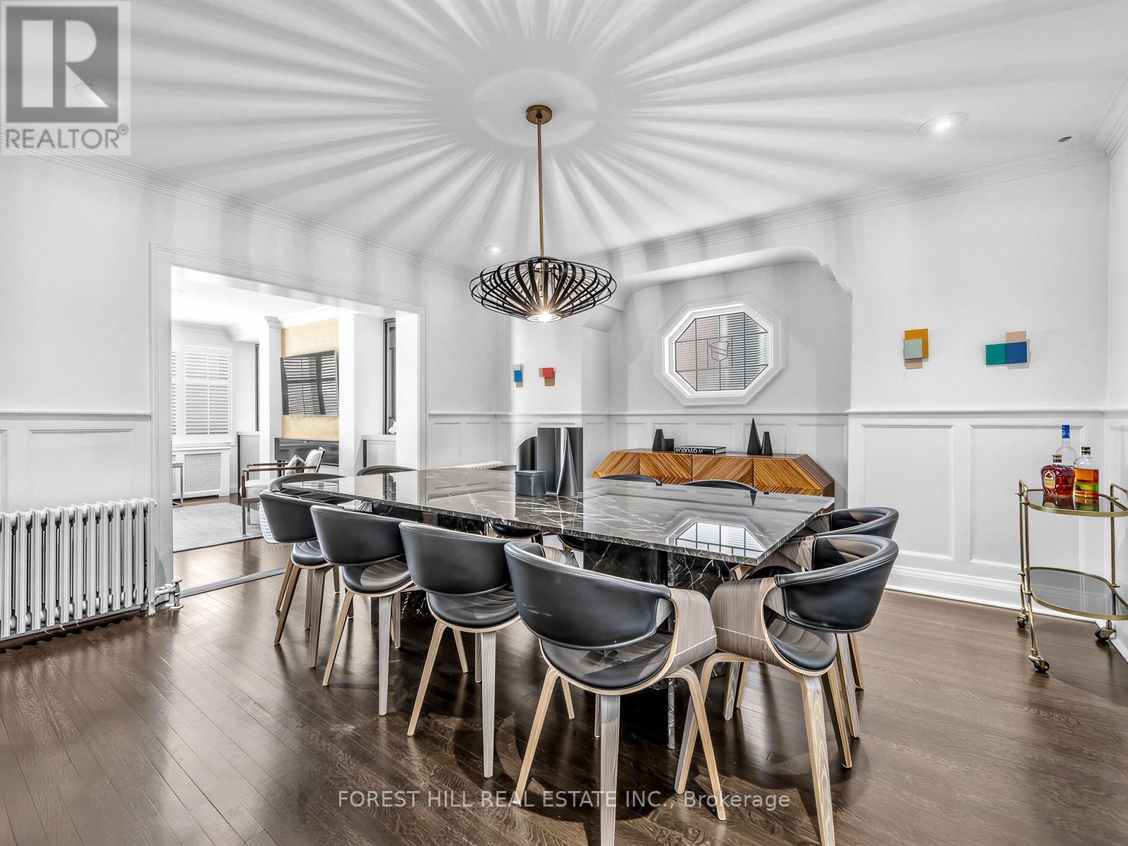 












21 GARDINER ROAD

,
Toronto (Forest Hill South),




Ontario
M5P3B4

