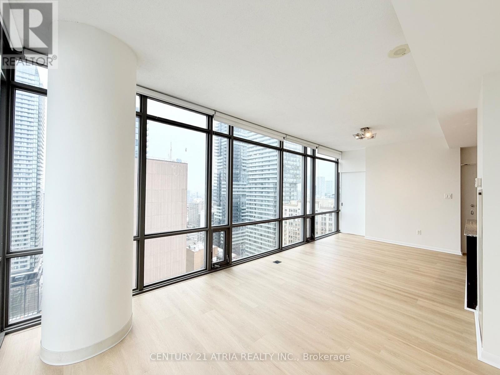 












2906 - 37 GROSVENOR STREET

,
Toronto (Bay Street Corridor),




Ontario
M4Y3G5

