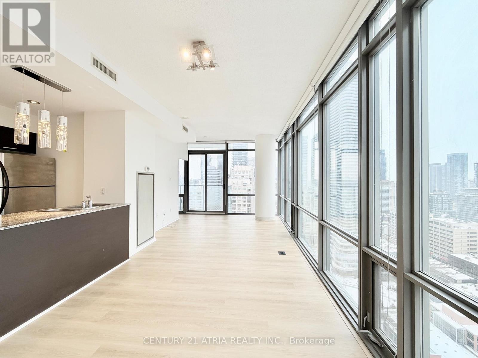 












2906 - 37 GROSVENOR STREET

,
Toronto (Bay Street Corridor),




Ontario
M4Y3G5

