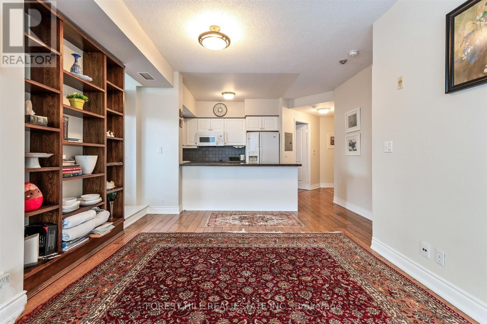 












903 - 20 COLLIER STREET

,
Toronto (Rosedale-Moore Park),




Ontario
M4W3Y4

