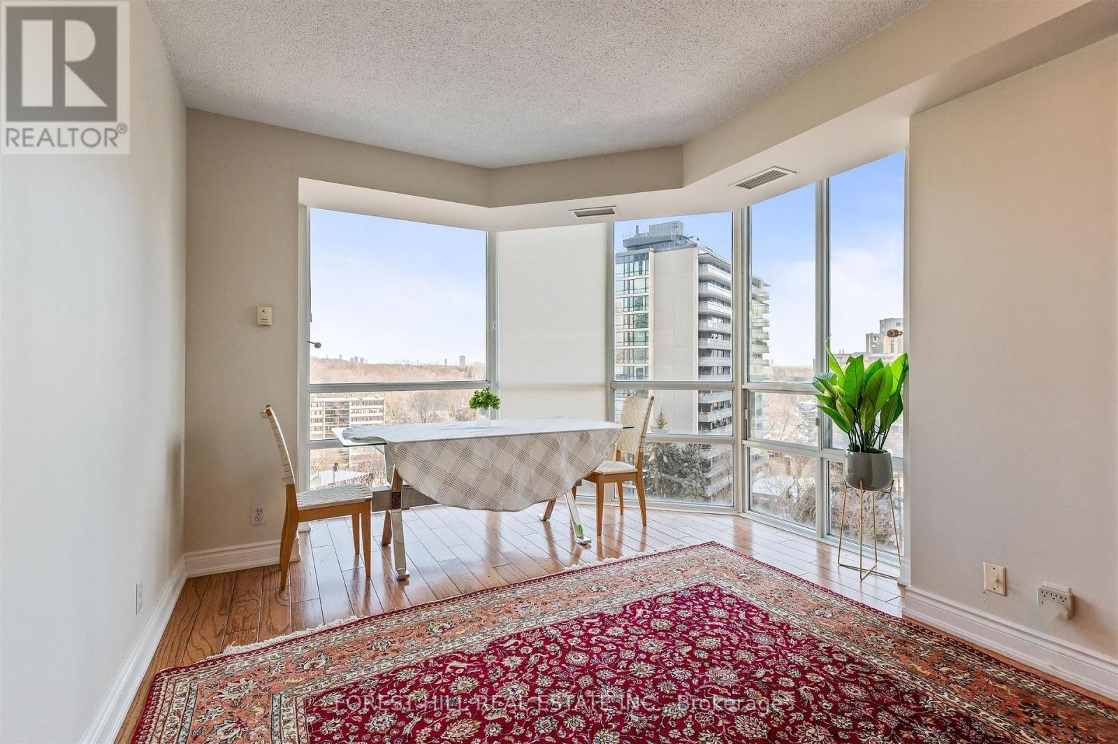 












903 - 20 COLLIER STREET

,
Toronto (Rosedale-Moore Park),




Ontario
M4W3Y4

