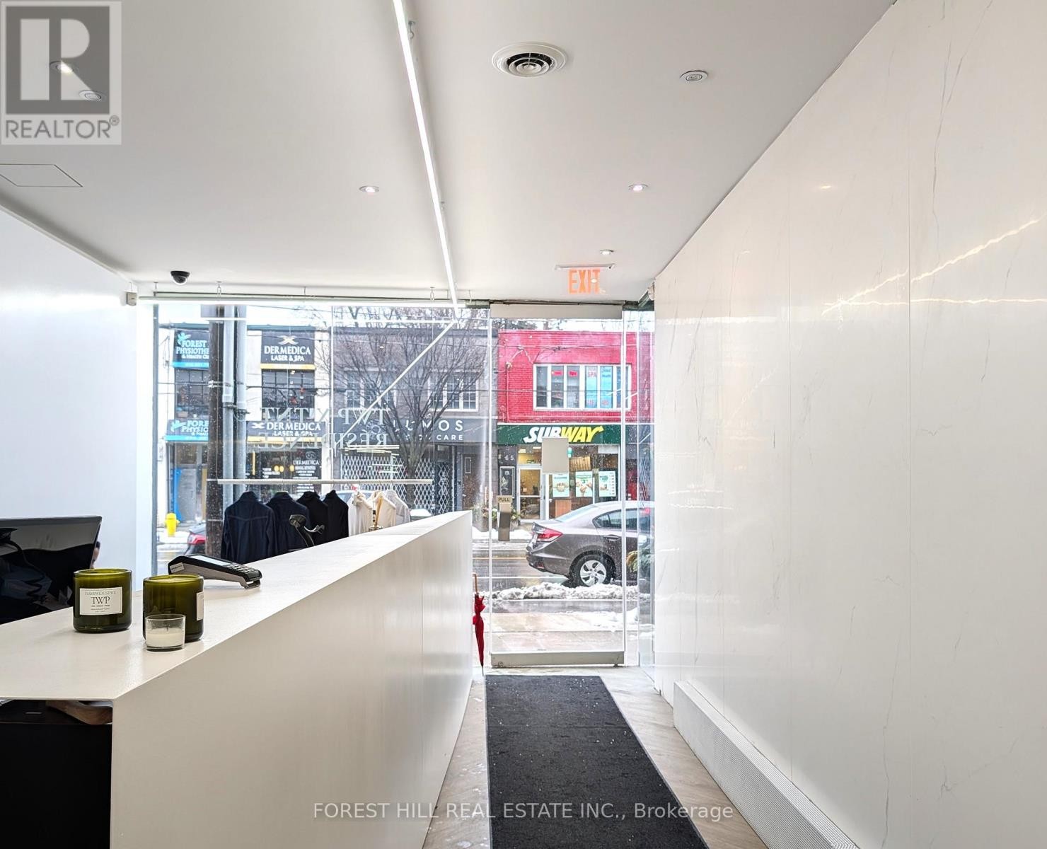 












GROUND FLR & BASEMENT - 392 EGLINTON AVENUE W

,
Toronto (Lawrence Park South),




Ontario
M5N1A2

