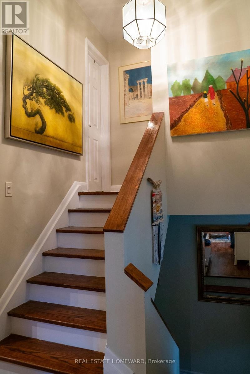 












35 VALENTINE DRIVE

,
Toronto (Parkwoods-Donalda),




Ontario
M3A3J7

