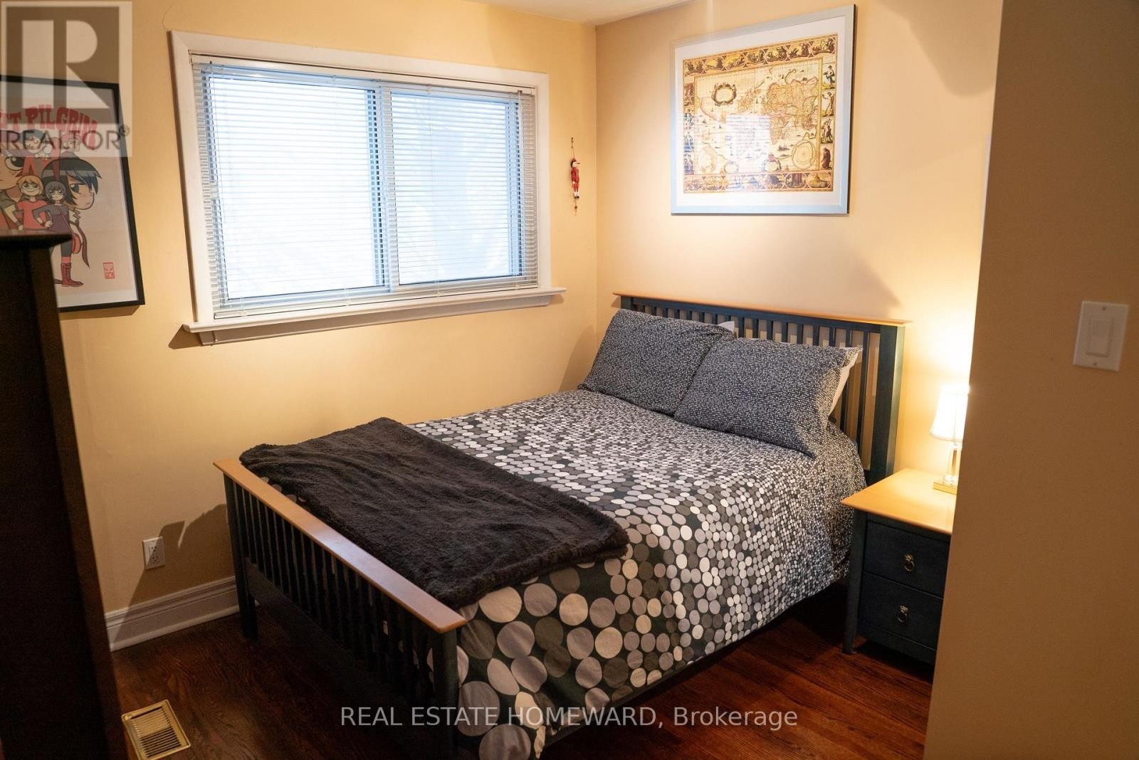 












35 VALENTINE DRIVE

,
Toronto (Parkwoods-Donalda),




Ontario
M3A3J7

