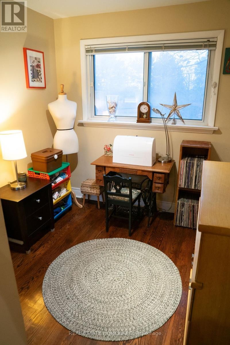 












35 VALENTINE DRIVE

,
Toronto (Parkwoods-Donalda),




Ontario
M3A3J7

