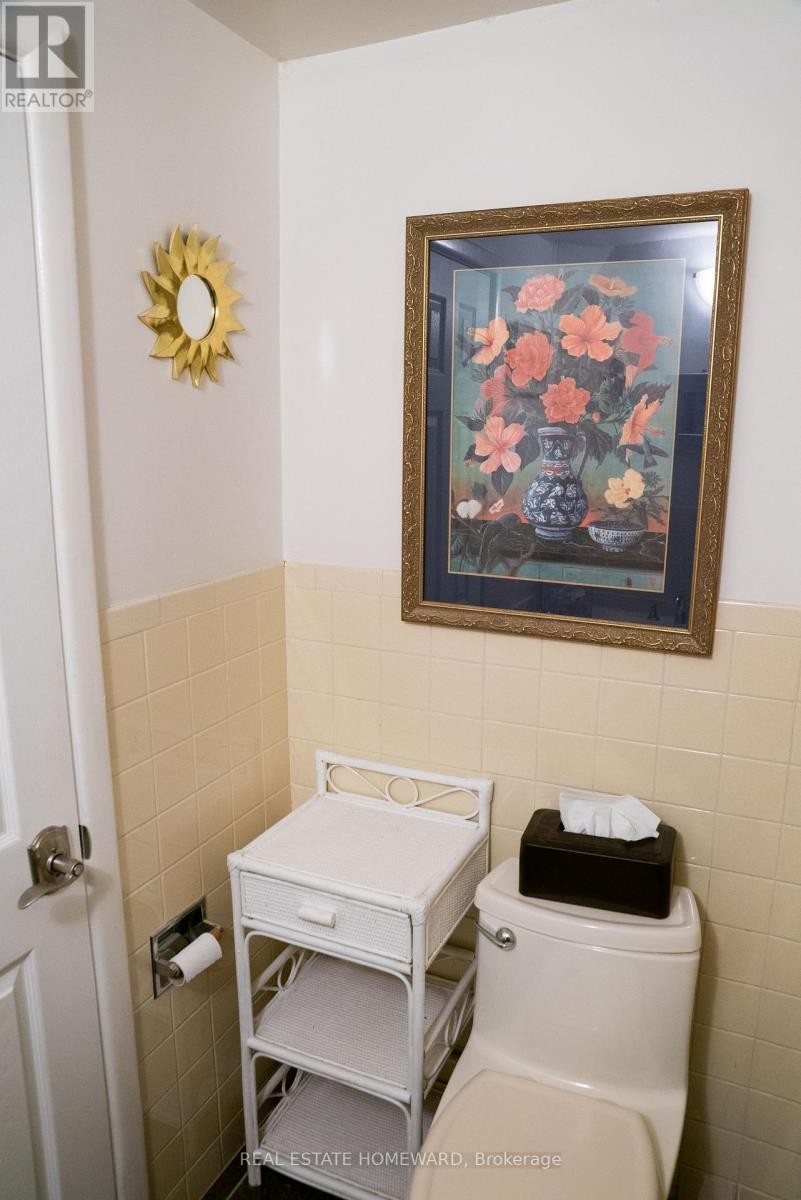 












35 VALENTINE DRIVE

,
Toronto (Parkwoods-Donalda),




Ontario
M3A3J7

