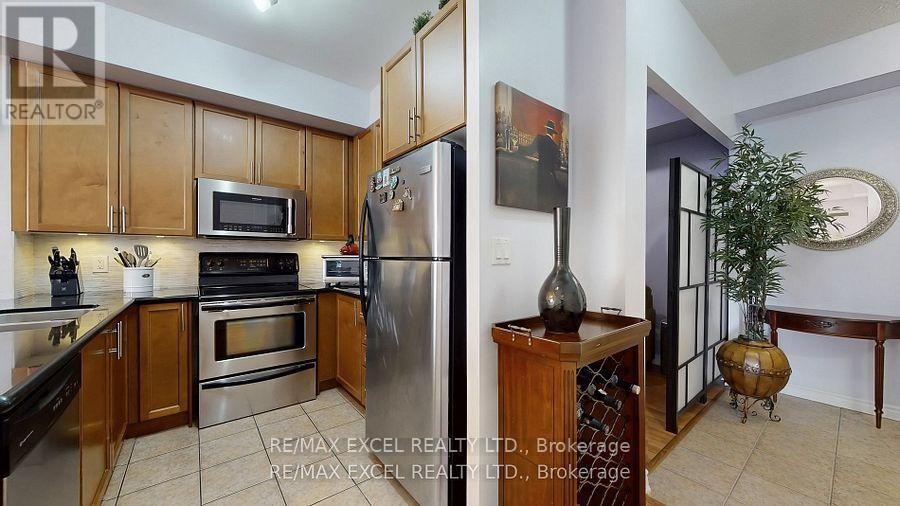 












1204 - 135 WYNFORD DRIVE

,
Toronto (Banbury-Don Mills),




Ontario
M3C0J4

