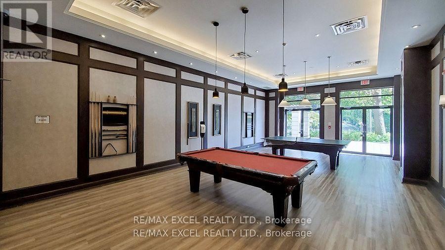 












1204 - 135 WYNFORD DRIVE

,
Toronto (Banbury-Don Mills),




Ontario
M3C0J4

