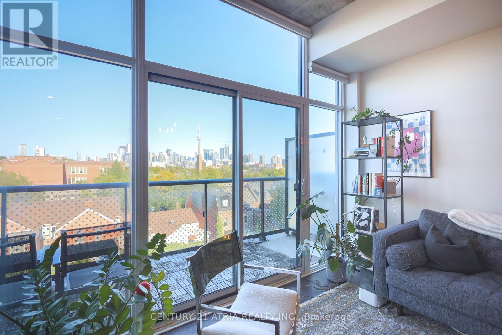 












517 - 109 OSSINGTON AVENUE

,
Toronto (Trinity-Bellwoods),




Ontario
M6J2Z2

