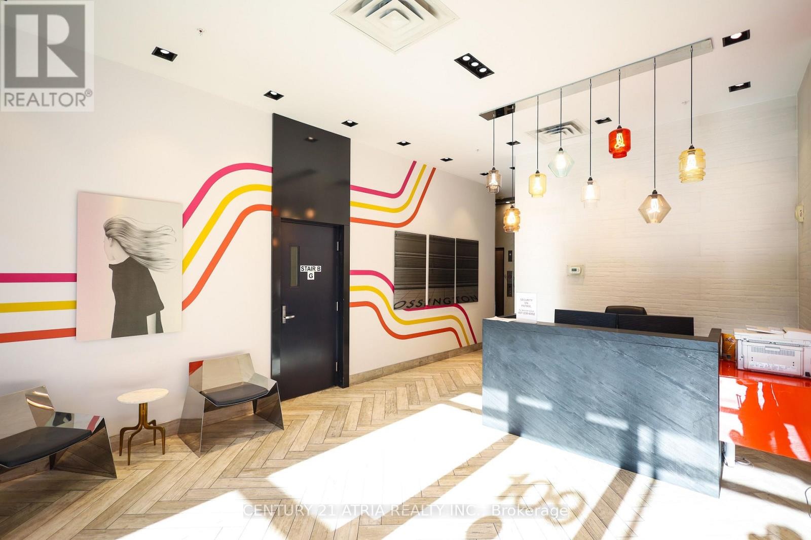 












517 - 109 OSSINGTON AVENUE

,
Toronto (Trinity-Bellwoods),




Ontario
M6J2Z2

