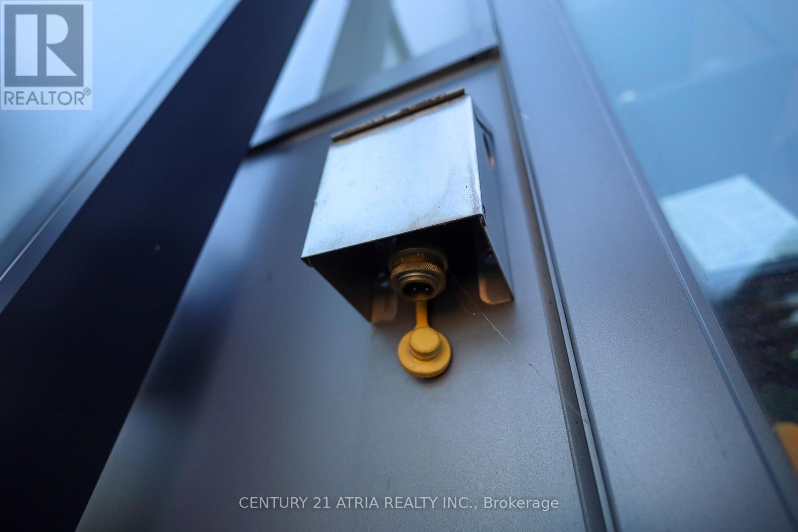 












517 - 109 OSSINGTON AVENUE

,
Toronto (Trinity-Bellwoods),




Ontario
M6J2Z2

